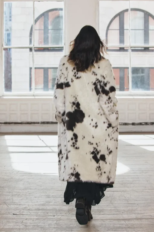 ABRIGO EFECTO PELO ESTAMPADO ANIMAL ZW COLLECTION