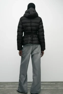 ANORAK CINTURÓN CAPUCHA WATER AND WIND PROTECTION
