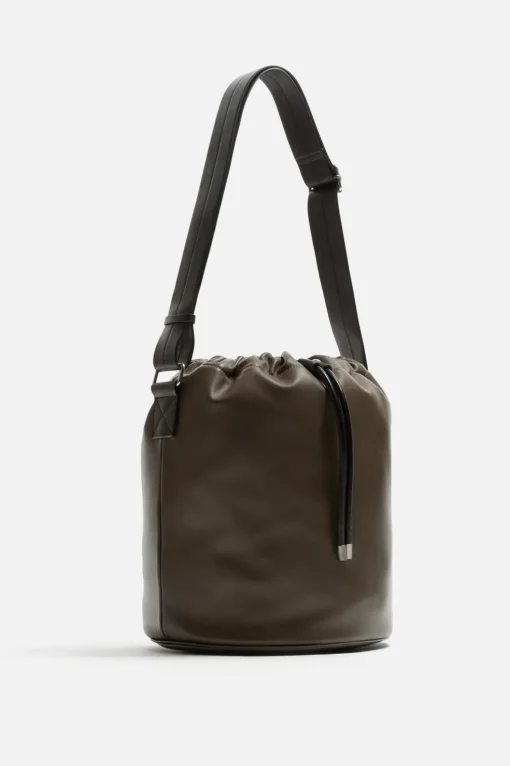BOLSO BUCKET PIEL X NANUSHKA