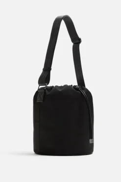 BOLSO BUCKET X NANUSHKA