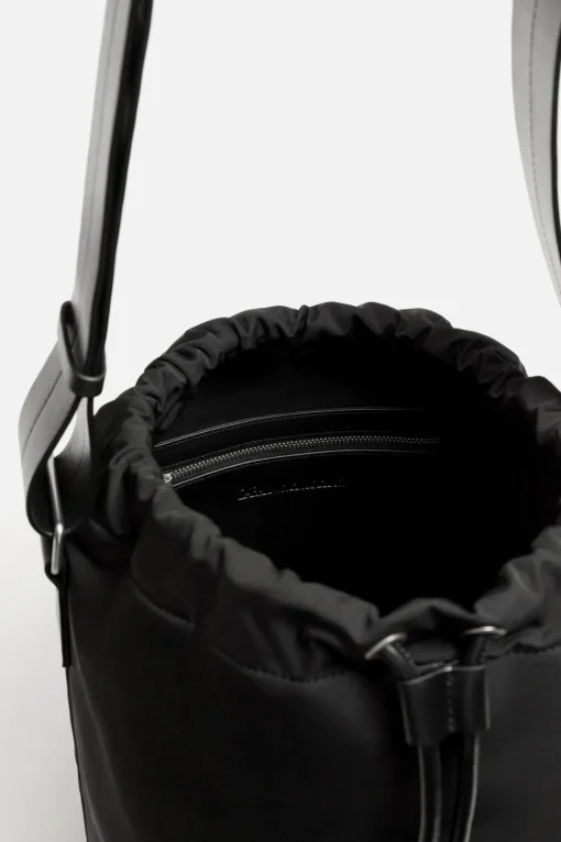 BOLSO BUCKET X NANUSHKA