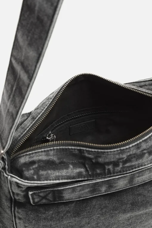 BOLSO DENIM EFECTO DESGASTADO