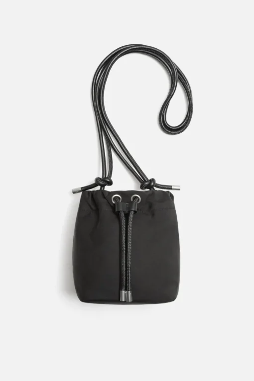 BOLSO MINI BUCKET X NANUSHKA