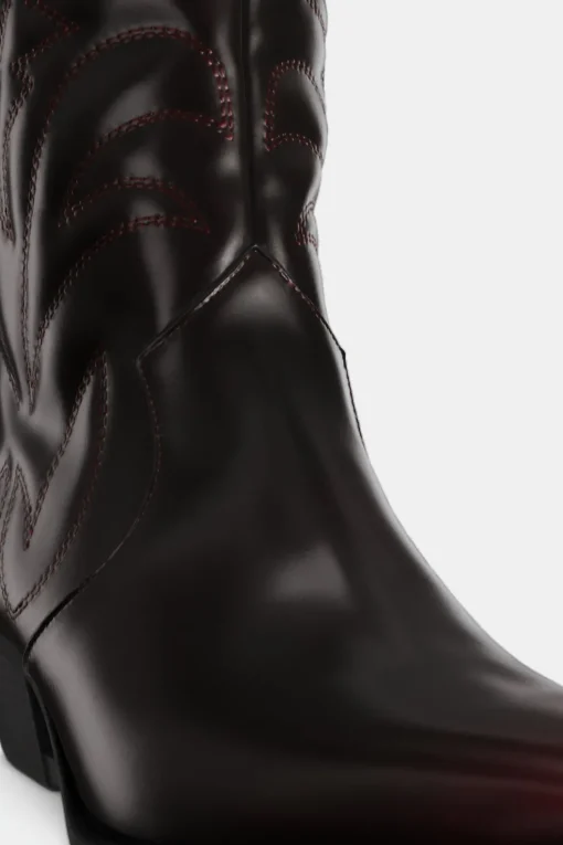 BOTA COWBOY BORDADOS