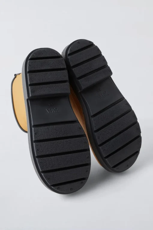 BOTA DE AGUA FORRADA