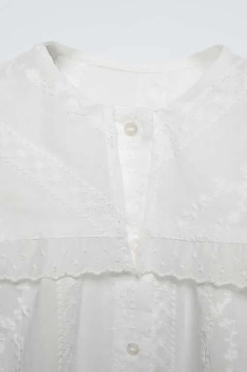 CAMISA ROMÁNTICA BORDADOS