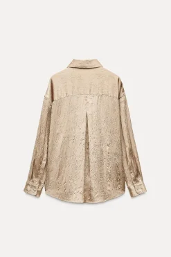 CAMISA SATINADA EFECTO ARRUGADO