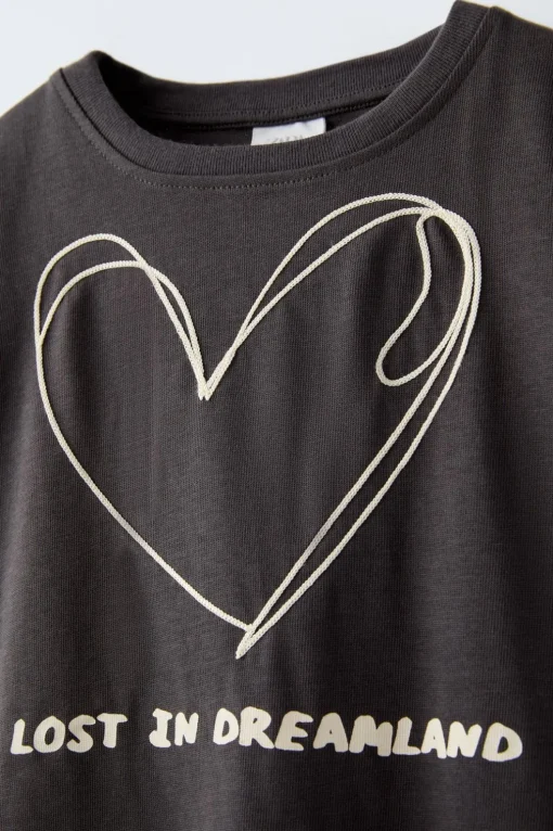 CAMISETA BORDADOS CORDONES