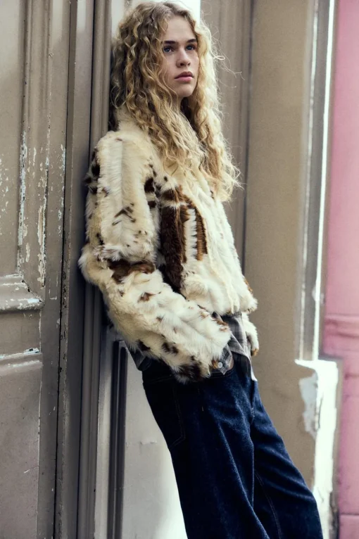 CHAQUETA EFECTO PELO ESTAMPADO ANIMAL