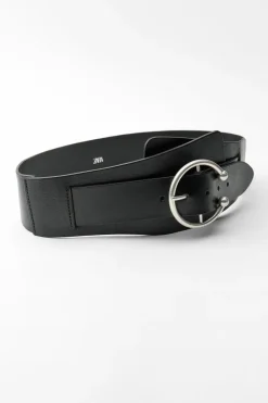 CINTURÓN PIEL HEBILLA PIERCING