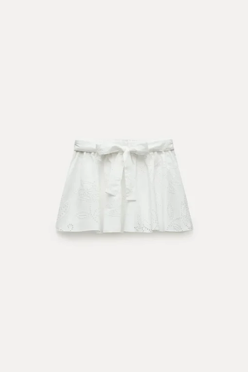 FALDA PANTALÓN BORDADOS ENGOMADOS