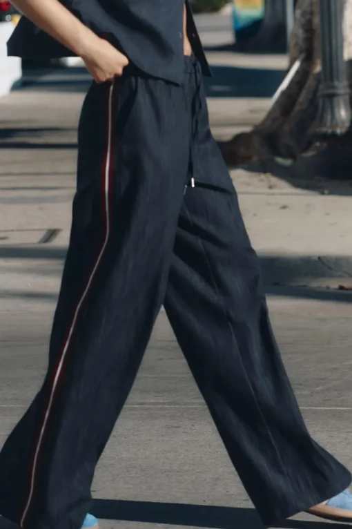 PANTALÓN EFECTO DENIM BANDA LATERAL