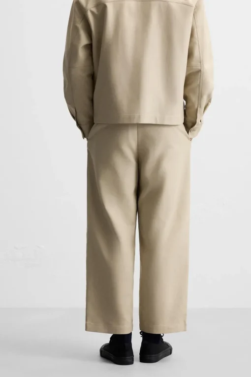 PANTALÓN STRAIGHT FIT PLIEGUES