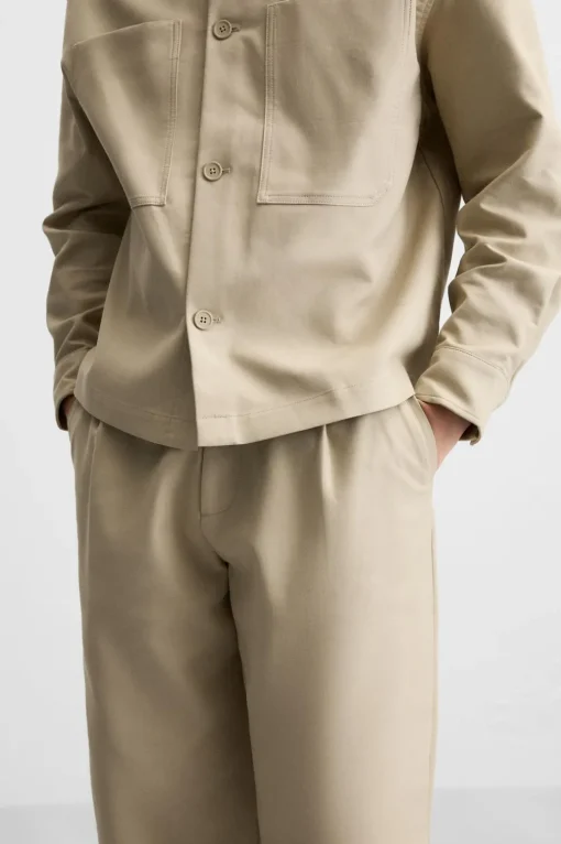 PANTALÓN STRAIGHT FIT PLIEGUES