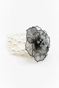 PULSERA PERLAS FLOR BRILLOS