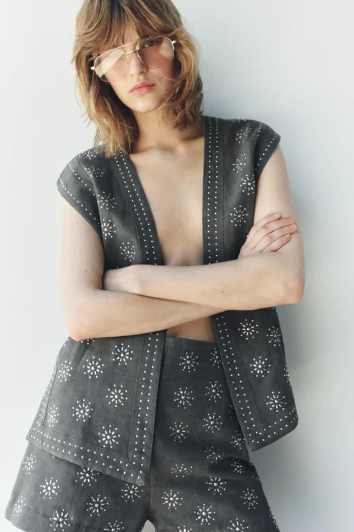 SHORTS BORDADOS CON LINO ZW COLLECTION