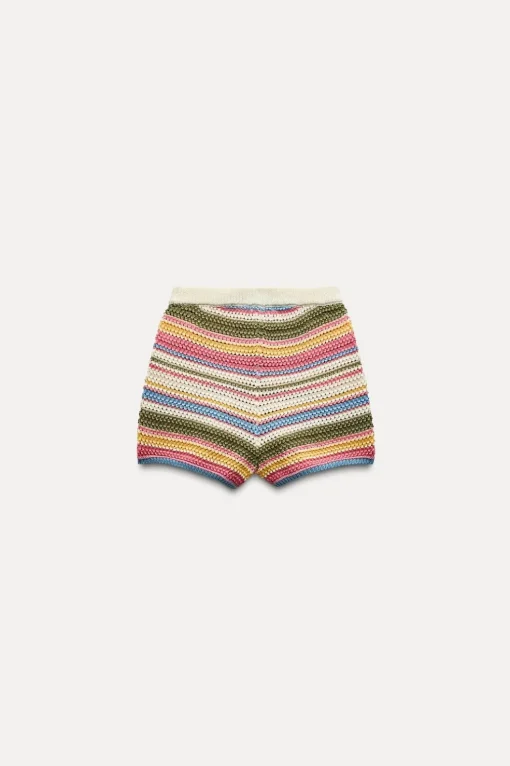 SHORTS CROCHET RAYAS
