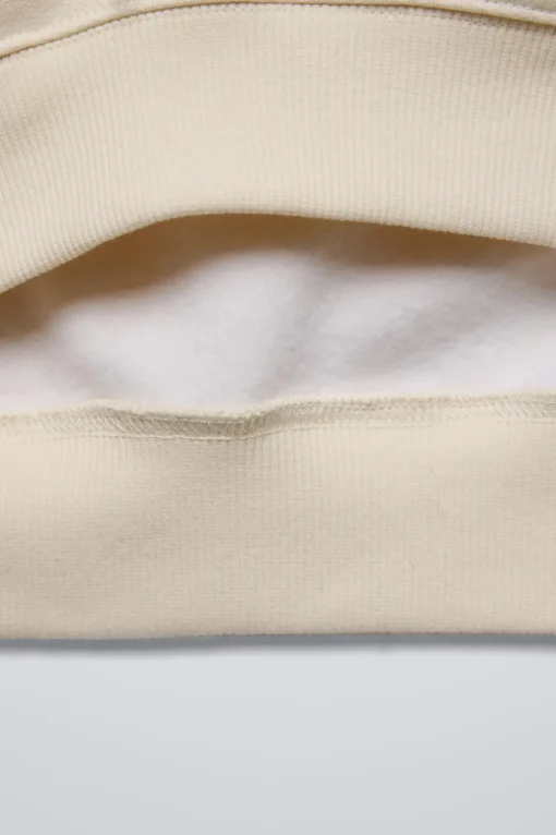 SUDADERA ESTAMPADO RELIEVE