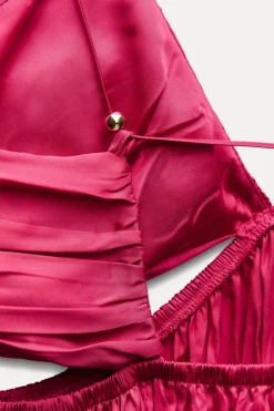 VESTIDO CUT OUT EFECTO ARRUGADO