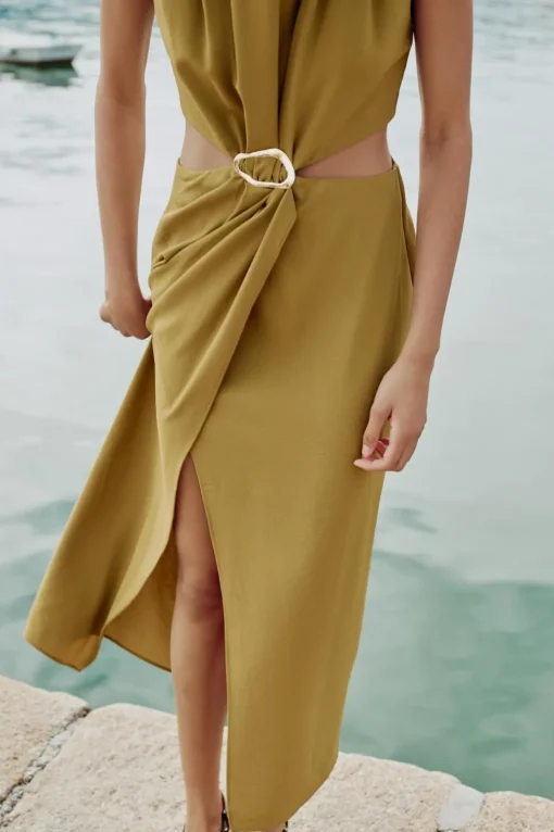 VESTIDO CUT OUT HEBILLA