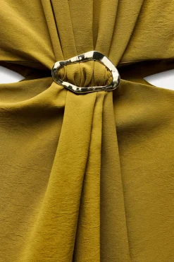 VESTIDO CUT OUT HEBILLA