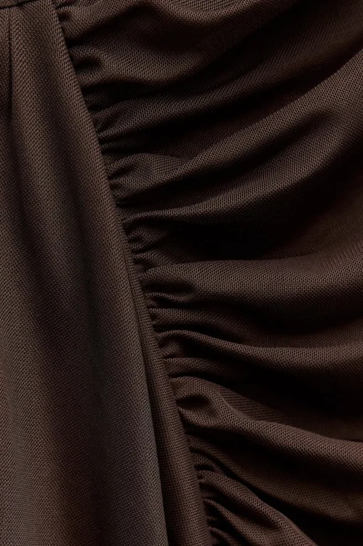 VESTIDO TUL DRAPEADO ASIMÉTRICO