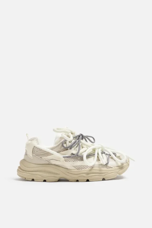 ZAPATILLA MULTICORDONES