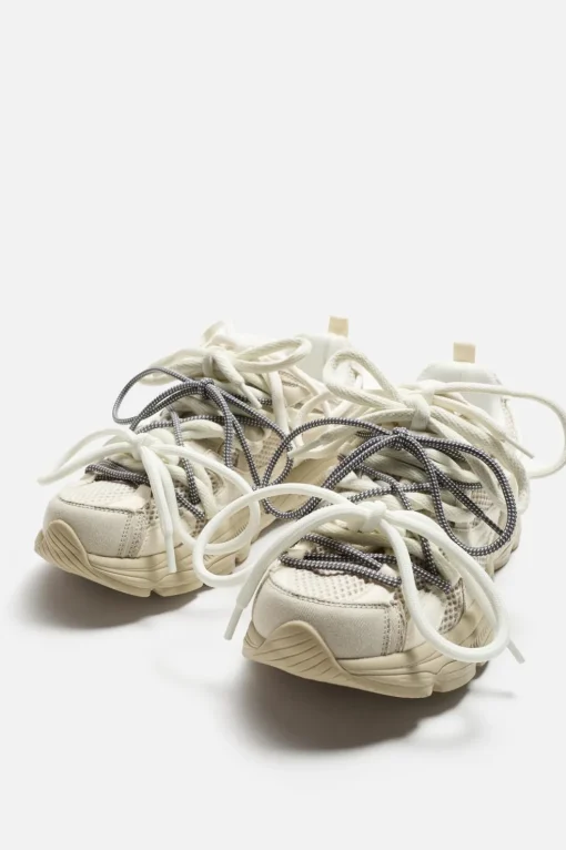 ZAPATILLA MULTICORDONES