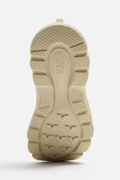 ZAPATILLA MULTICORDONES