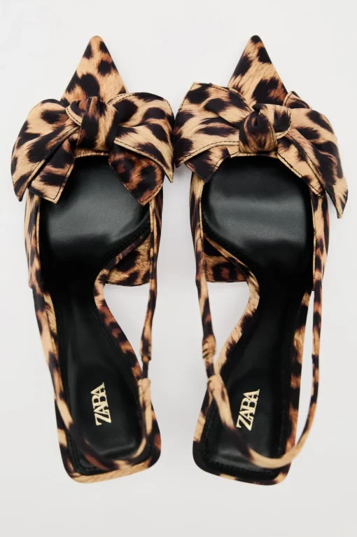 ZAPATO DESTALONADO ESTAMPADO ANIMAL LAZO