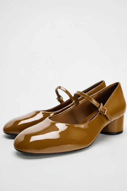 ZAPATO TACÓN ANCHO PULSERA