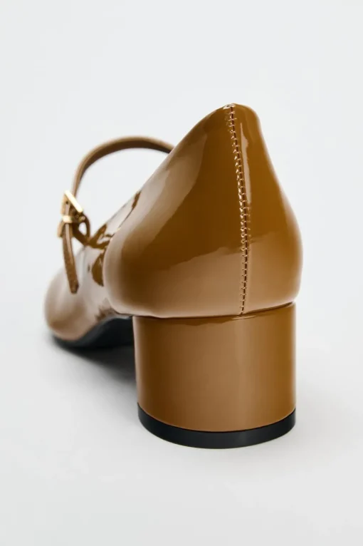 ZAPATO TACÓN ANCHO PULSERA