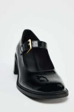 ZAPATO TACÓN EFECTO ACHAROLADO