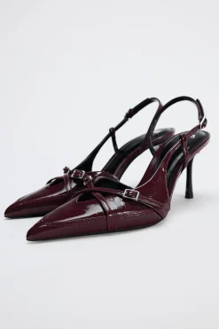 ZAPATO TACÓN TIRAS HEBILLA